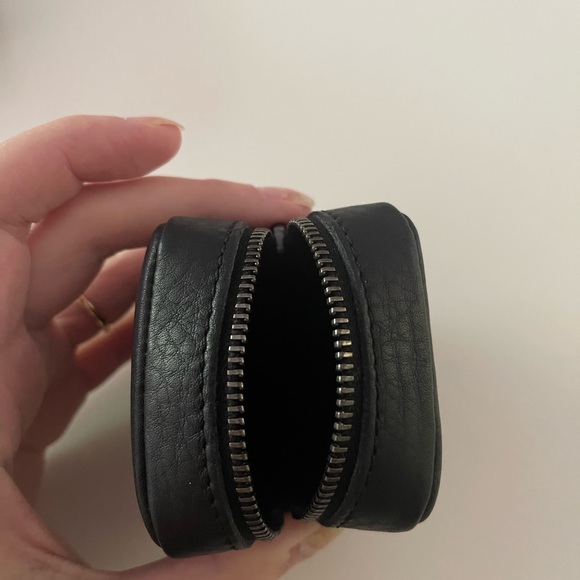 Small Dior leather pouch - Picture 3 of 6